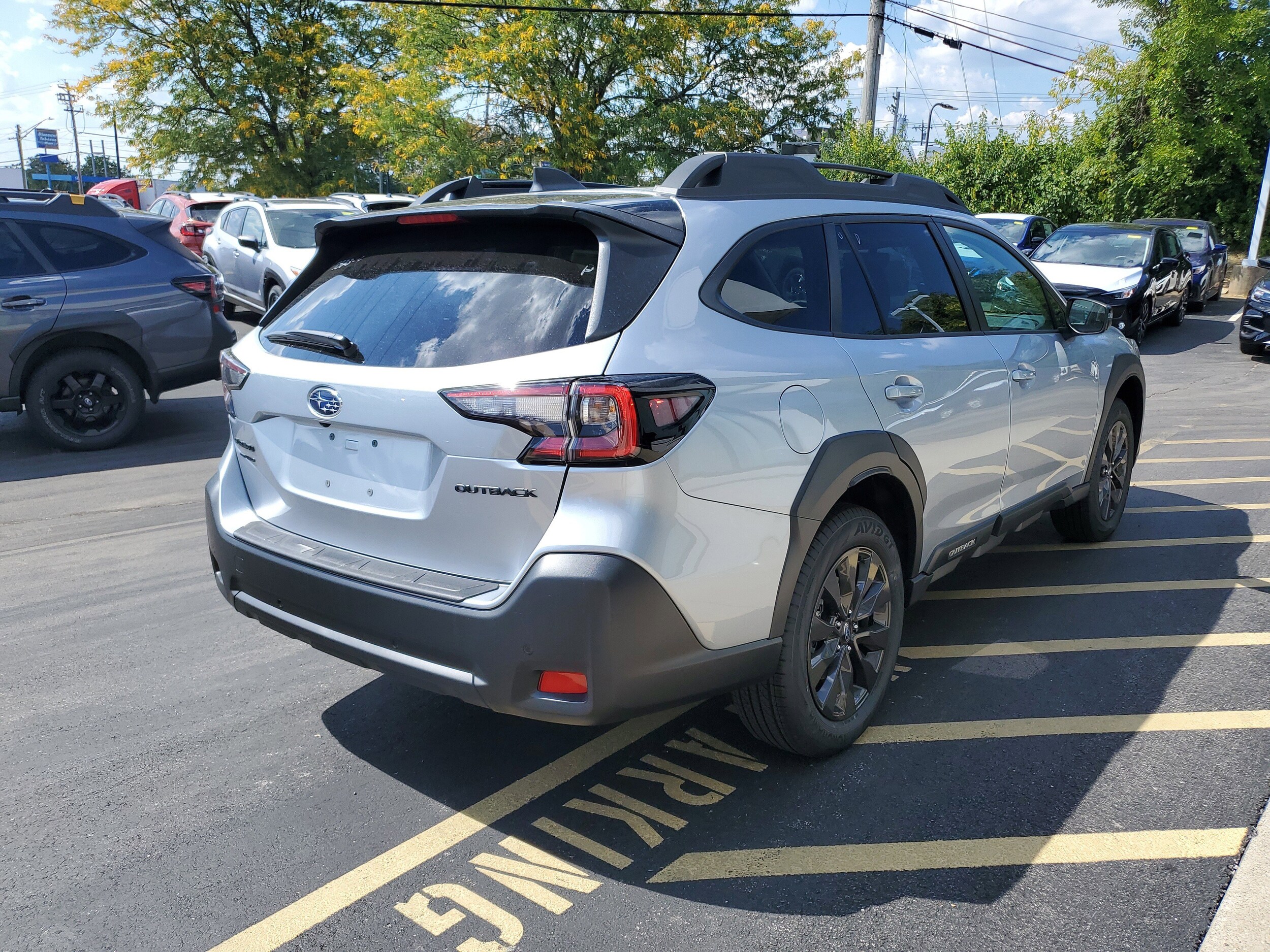 2025 Subaru Outback Onyx Edition photo 2