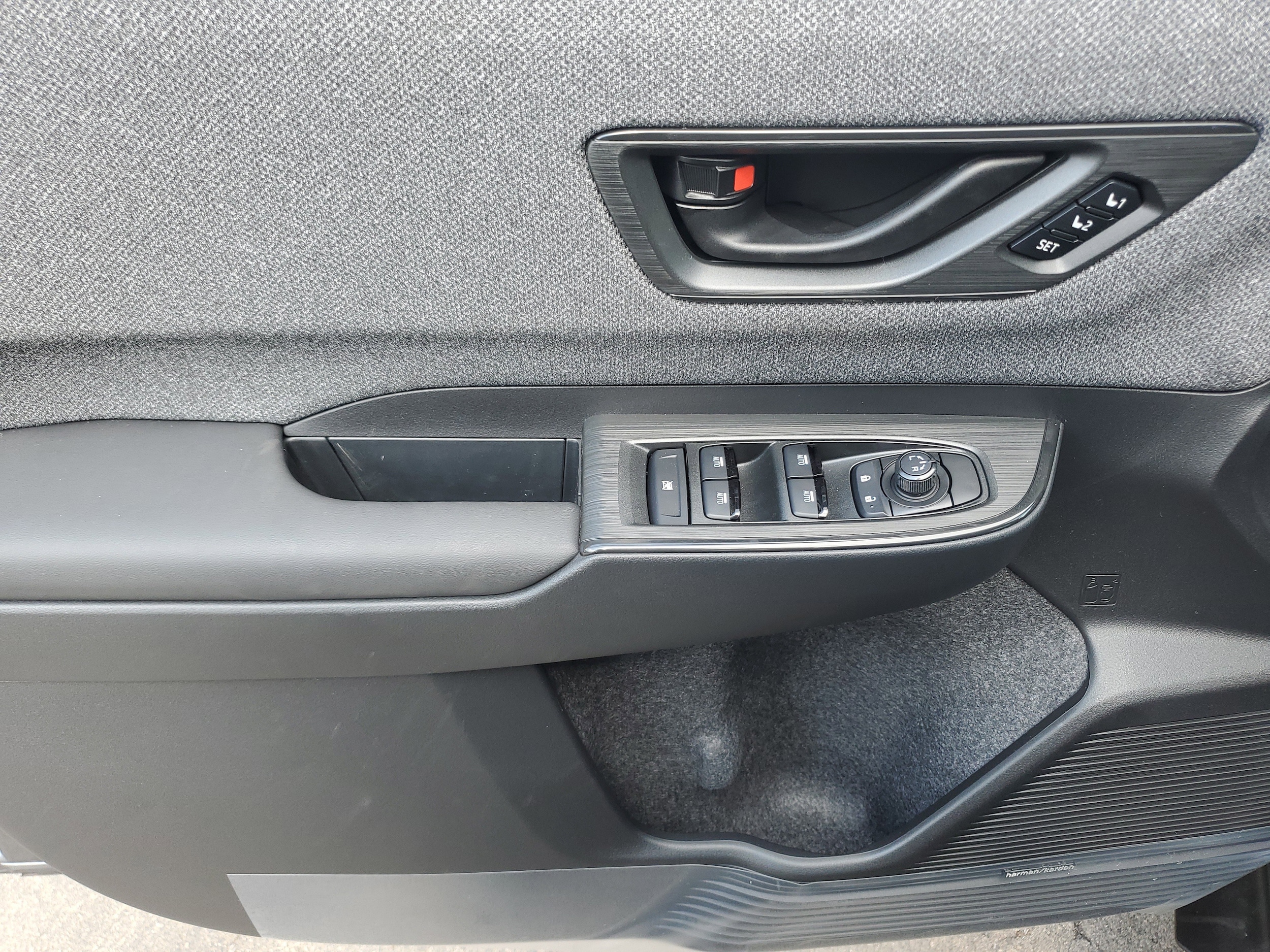 2026 Subaru Outback Limited - Photo 14