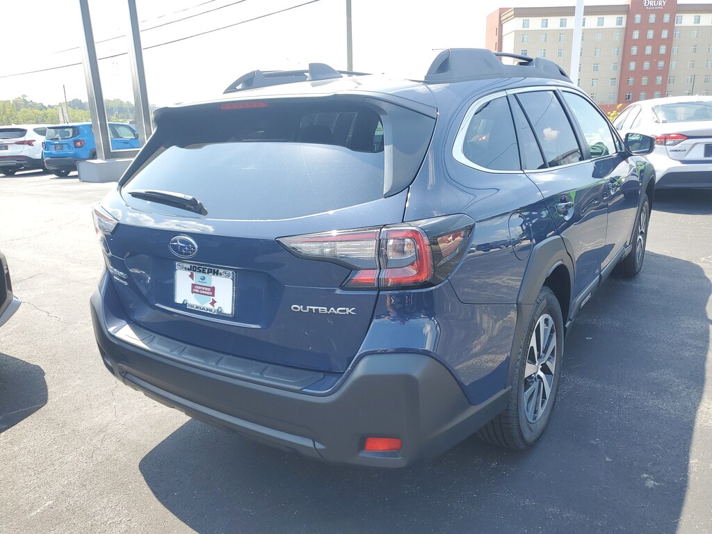 Used 2024 Subaru Outback Premium SUV