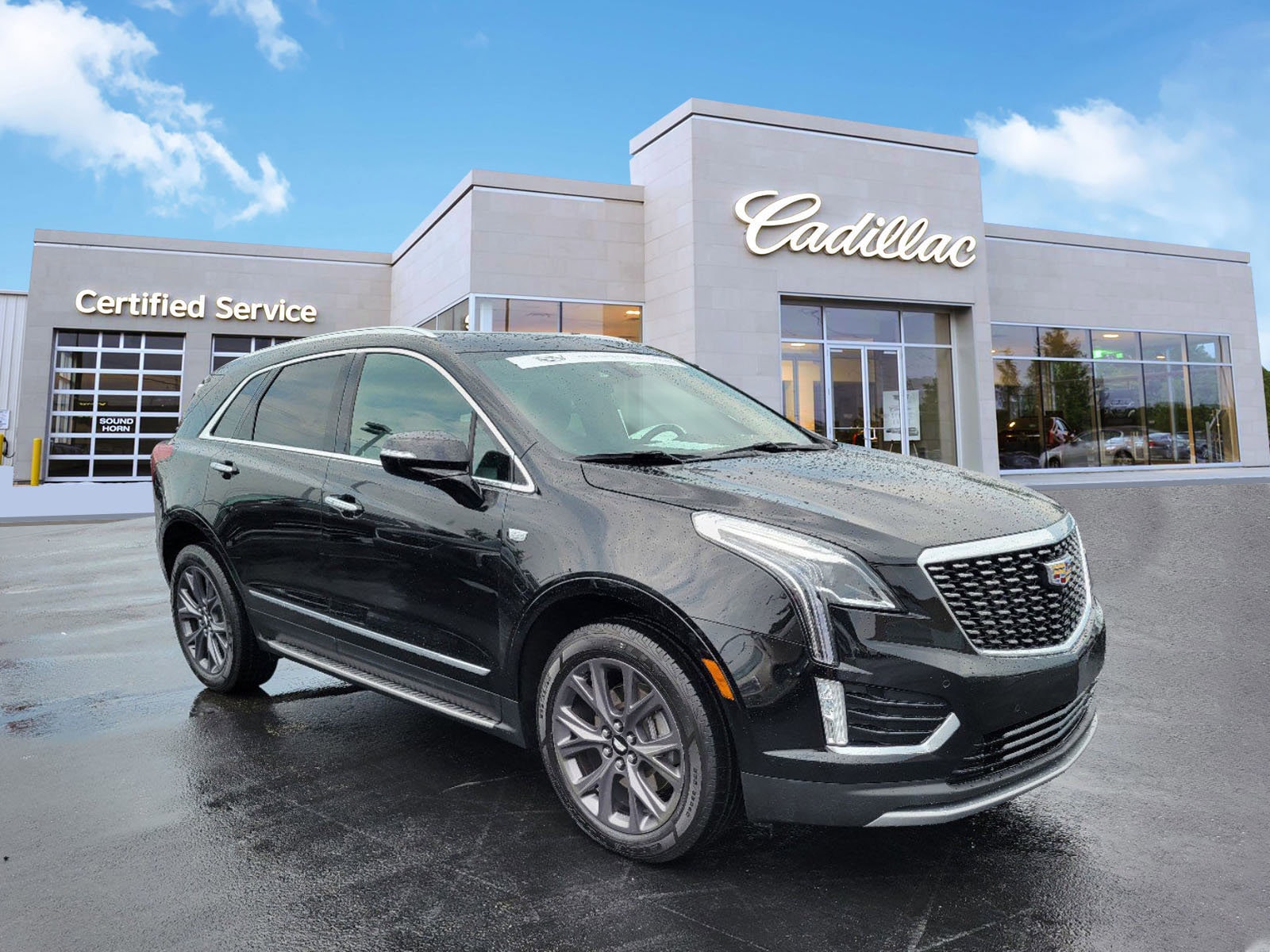 Used 2020 Cadillac XT5 Premium Luxury with VIN 1GYKNCRS2LZ164859 for sale in Florence, KY