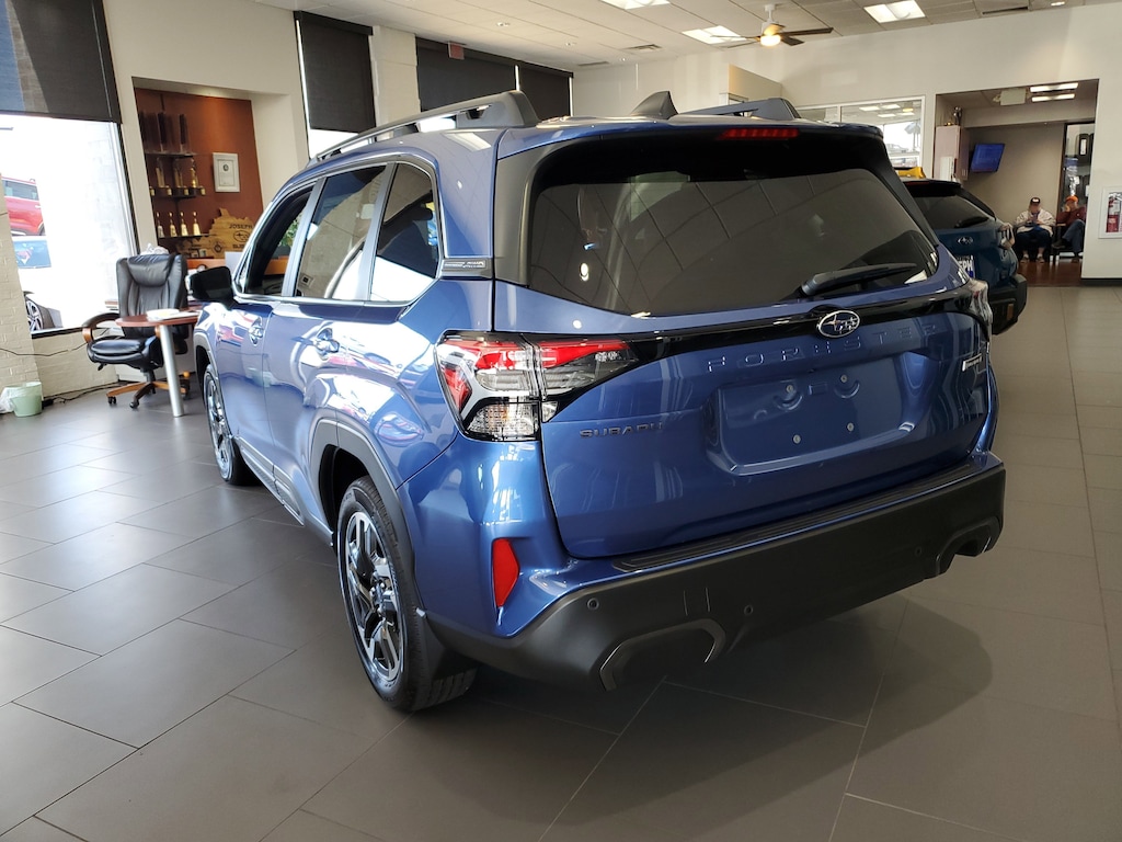 New 2025 Subaru Forester Hybrid Limited SUV