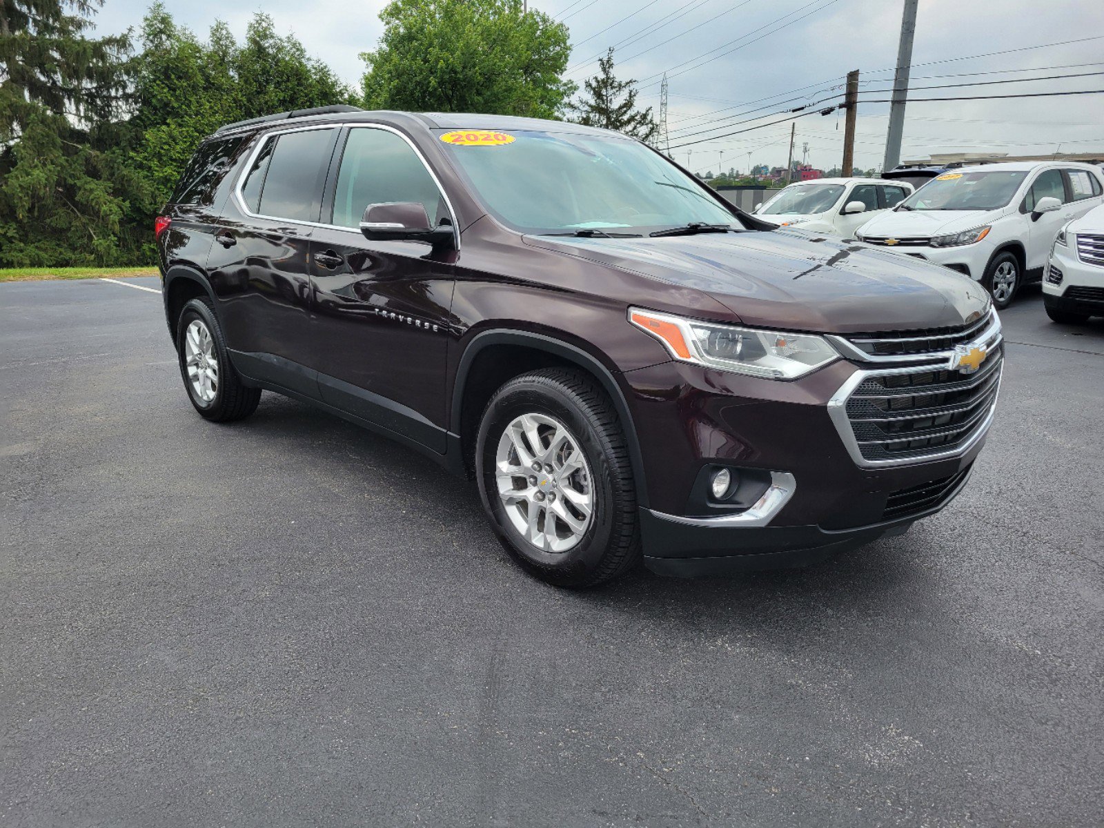 Used 2020 Chevrolet Traverse 3LT with VIN 1GNEVHKW4LJ320788 for sale in Florence, KY