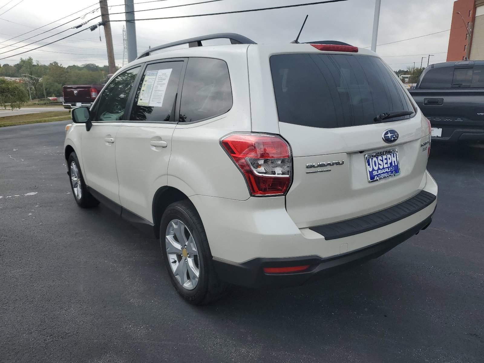 Used 2015 Subaru Forester i Premium with VIN JF2SJADC9FH403616 for sale in Florence, KY