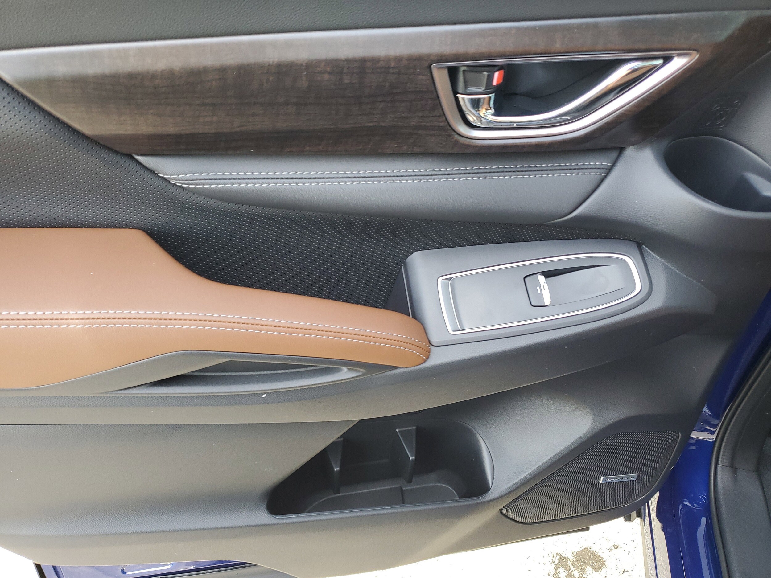 2026 Subaru Ascent Touring - Photo 10