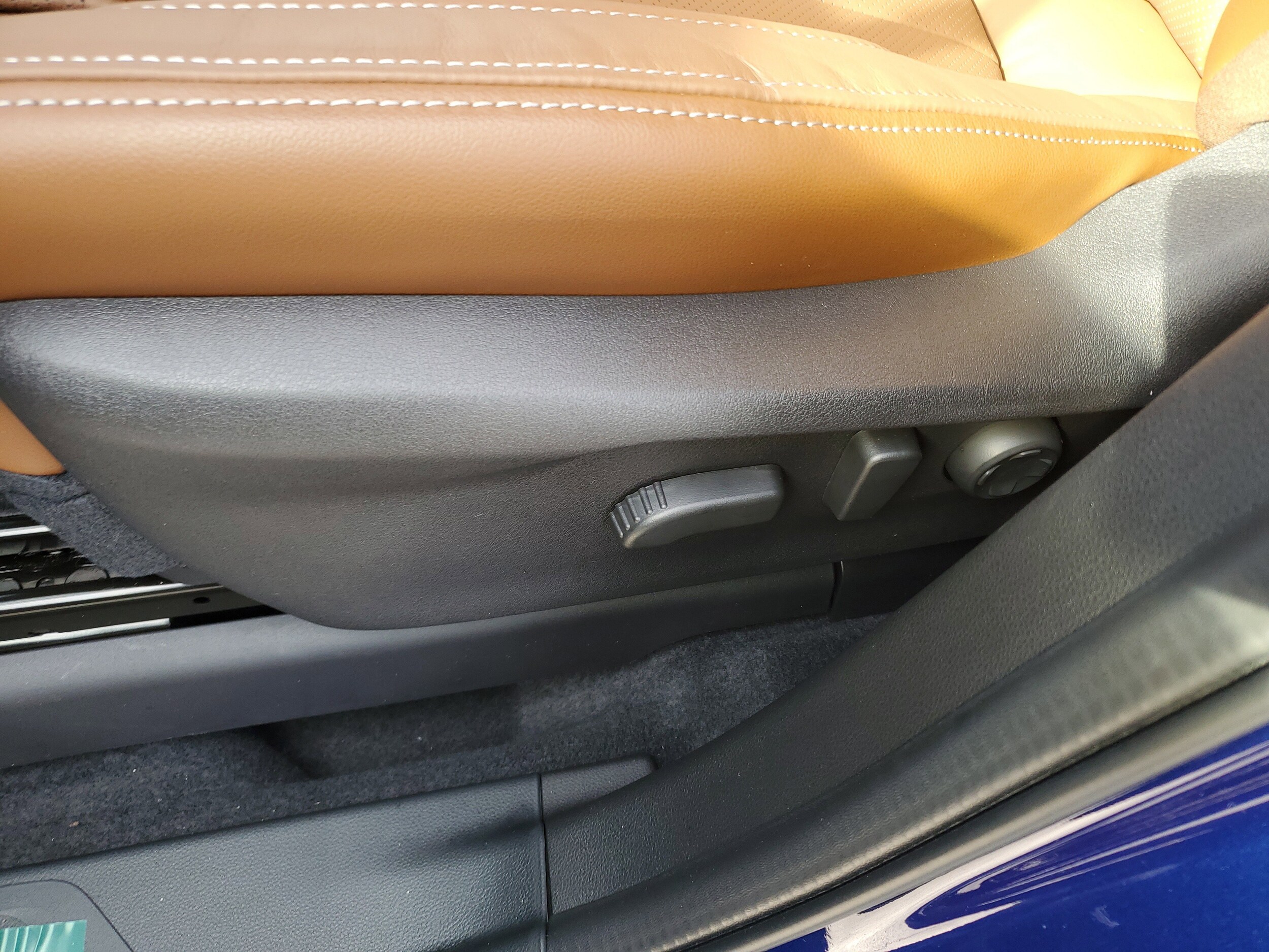 2026 Subaru Ascent Touring - Photo 12