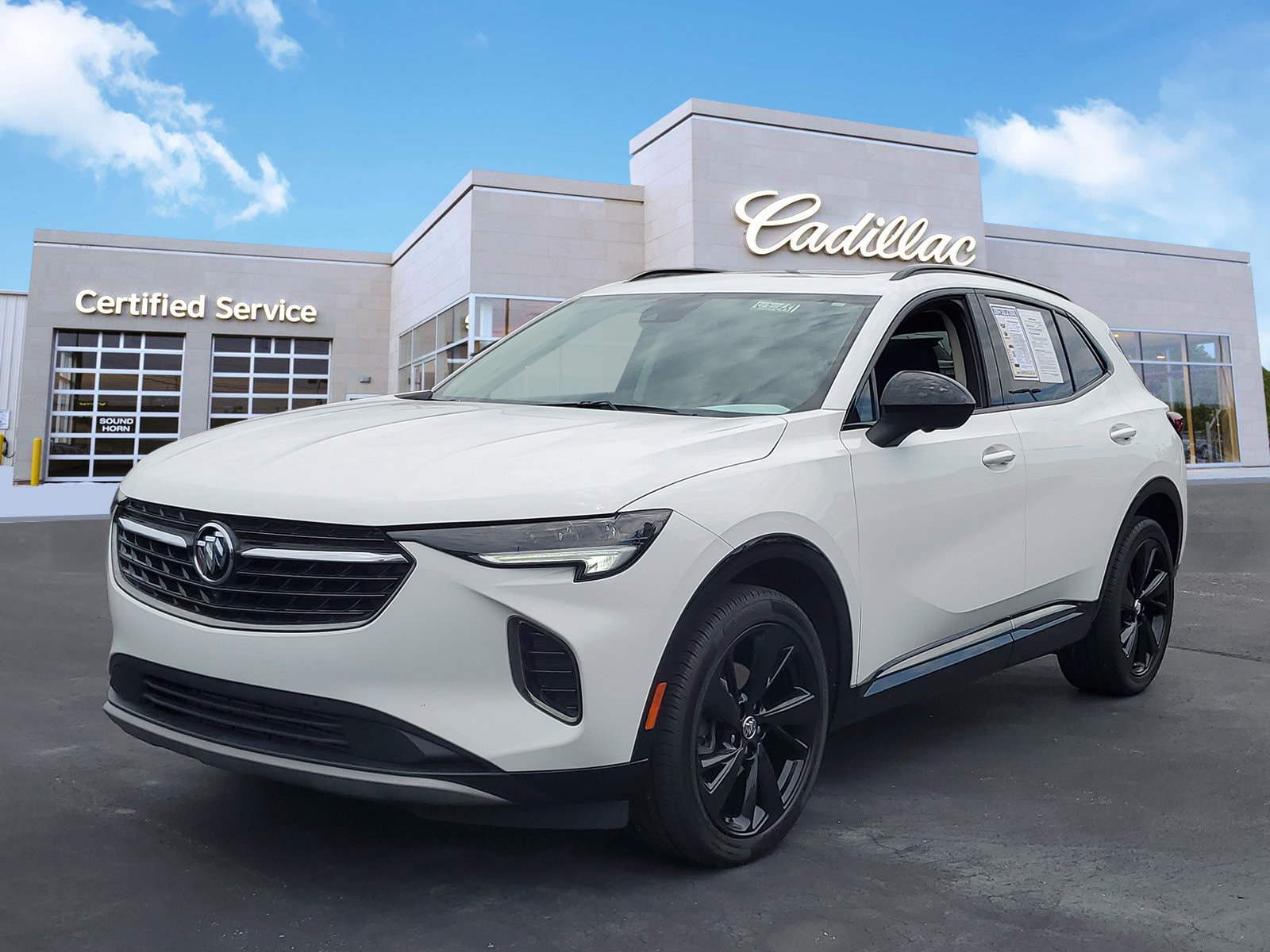 2022 Buick Envision Essence FWD's photo