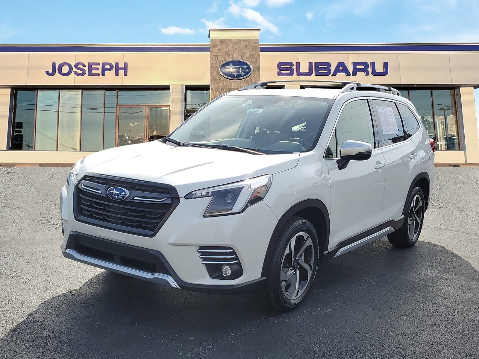2023 Subaru Forester Touring