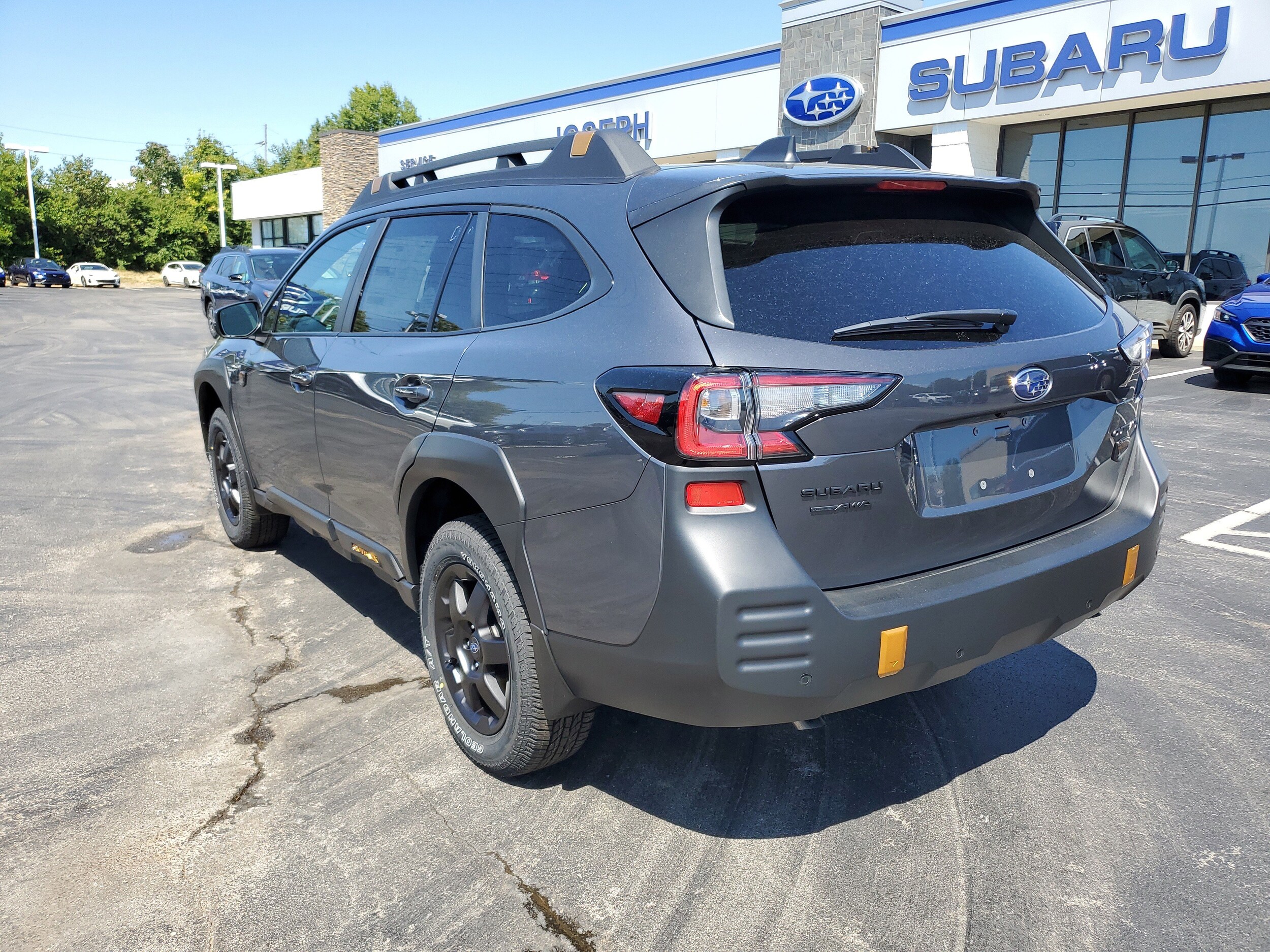 2025 Subaru Outback Wilderness photo 2