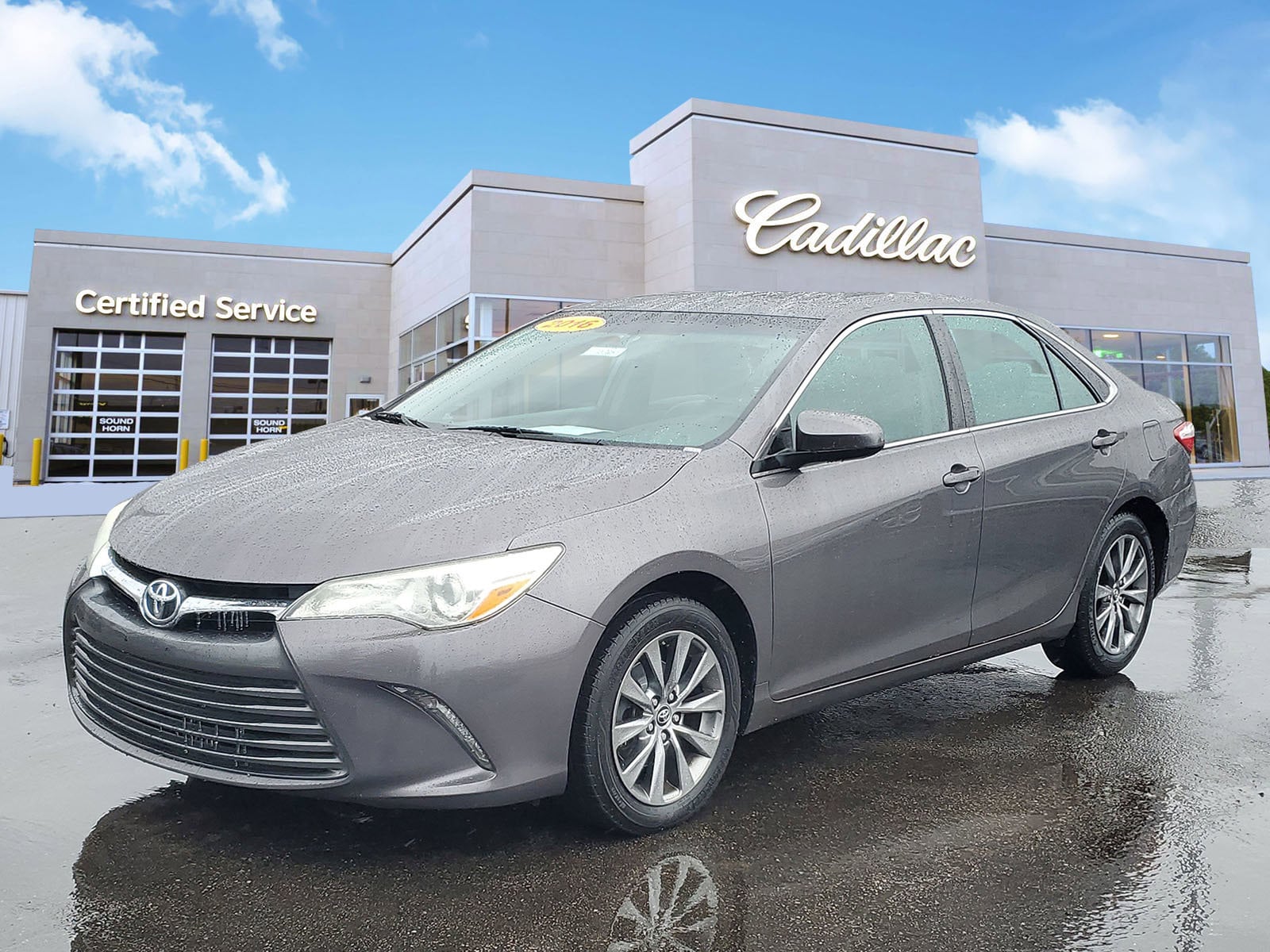 2016 Toyota Camry XLE