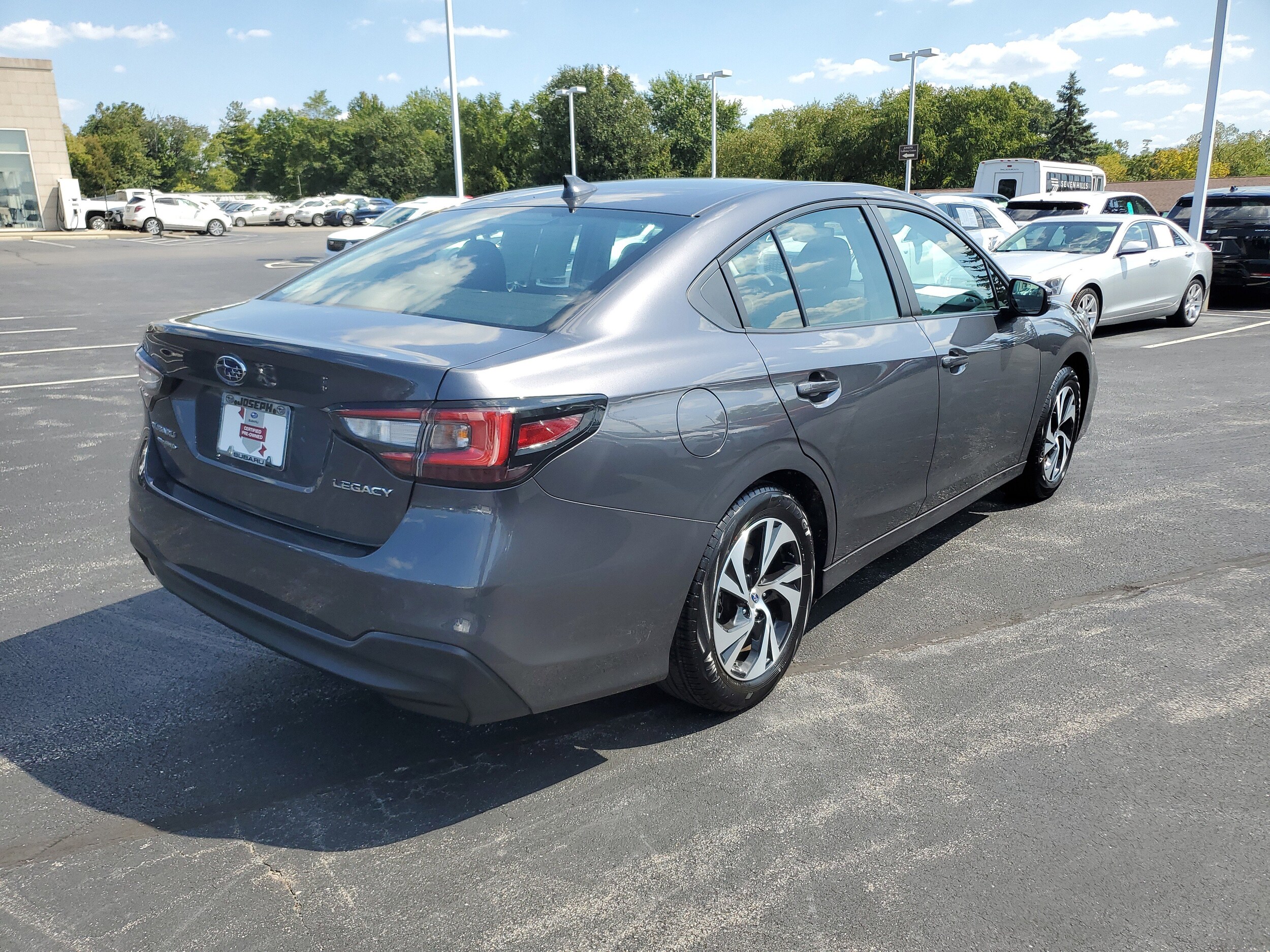 2023 Subaru Legacy Premium photo 3