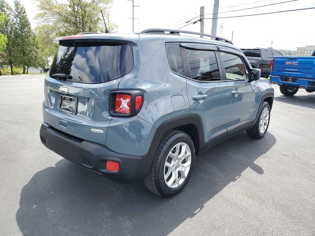 Used 2018 Jeep Renegade Latitude SUV