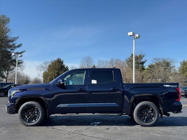 2025 Toyota Tundra Platinum photo 3