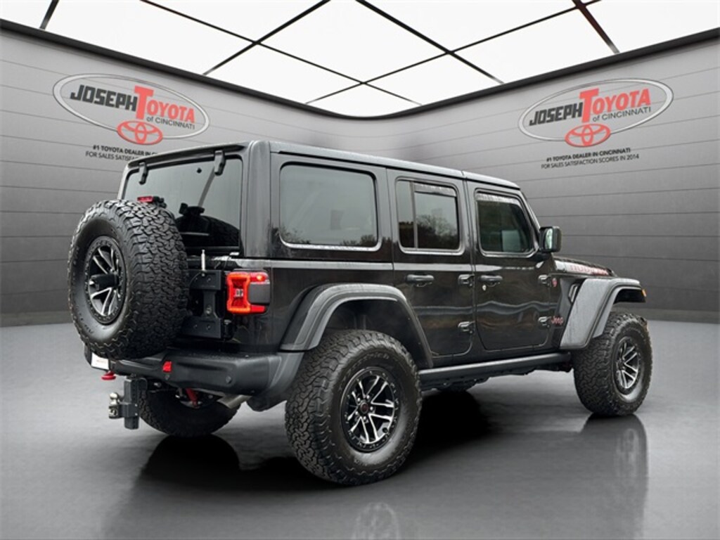 Used 2024 Jeep Wrangler Rubicon X SUV