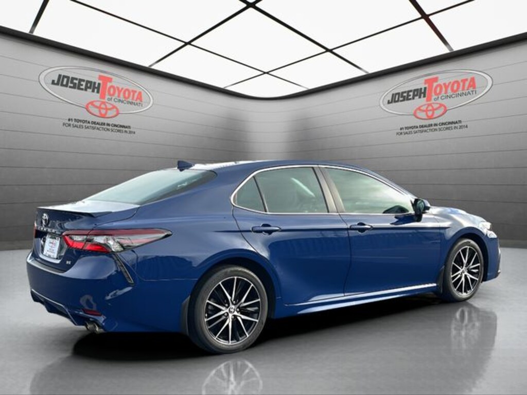 Used 2024 Toyota Camry SE Sedan