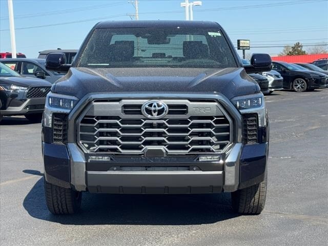 2025 Toyota Tundra Platinum photo 2