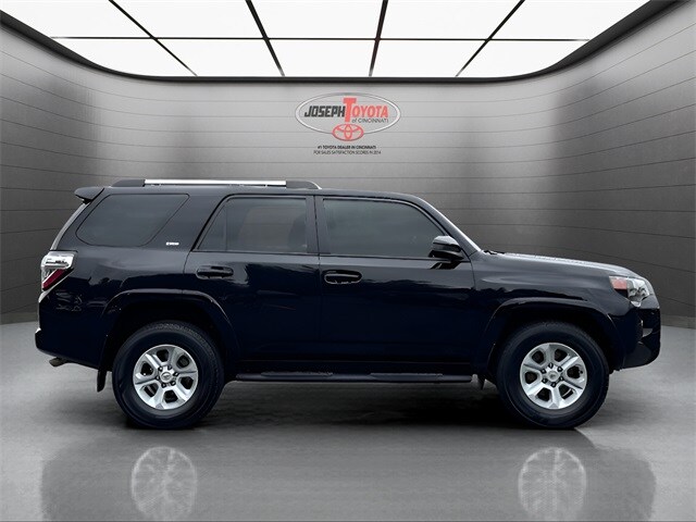 2023 Toyota 4Runner SR5 photo 4