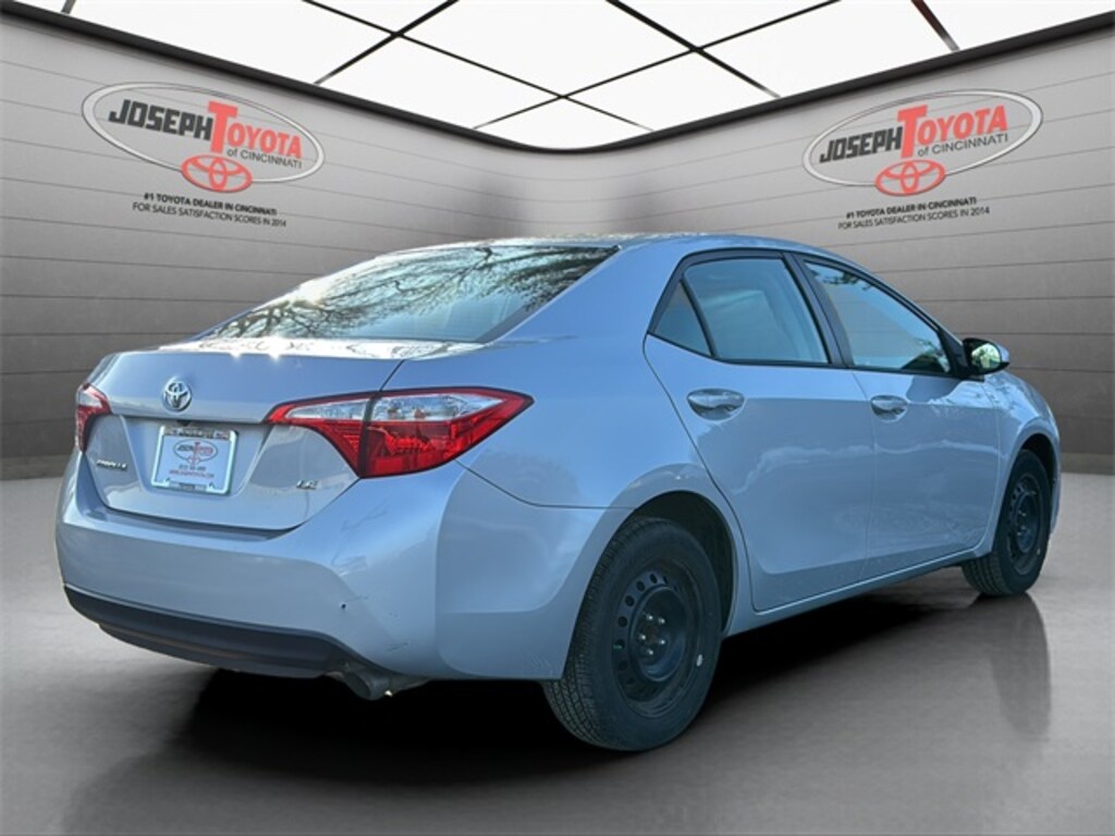 Used 2016 Toyota Corolla LE Sedan