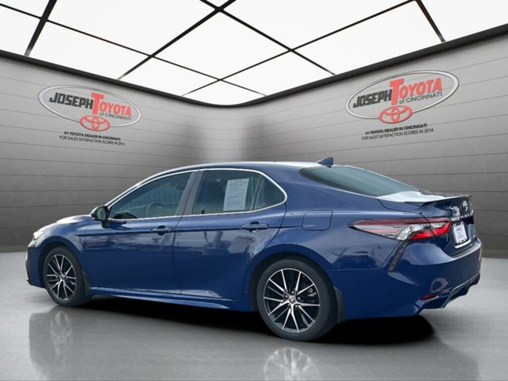 Used 2024 Toyota Camry SE Sedan