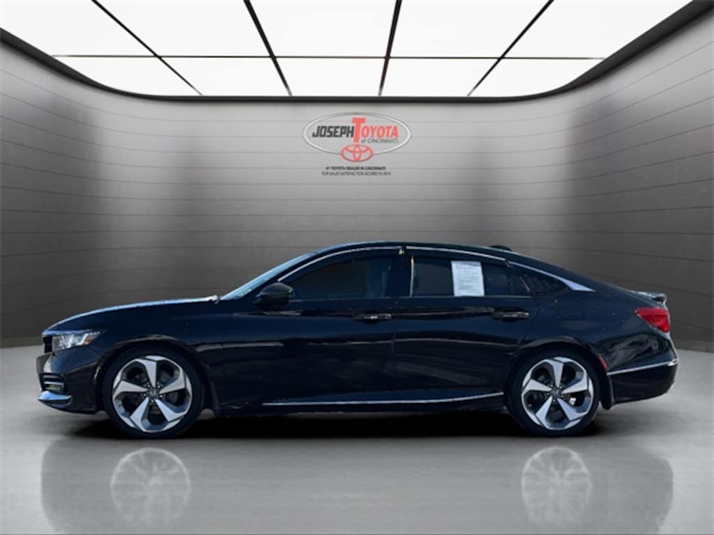 Used 2018 Honda Accord Touring Sedan