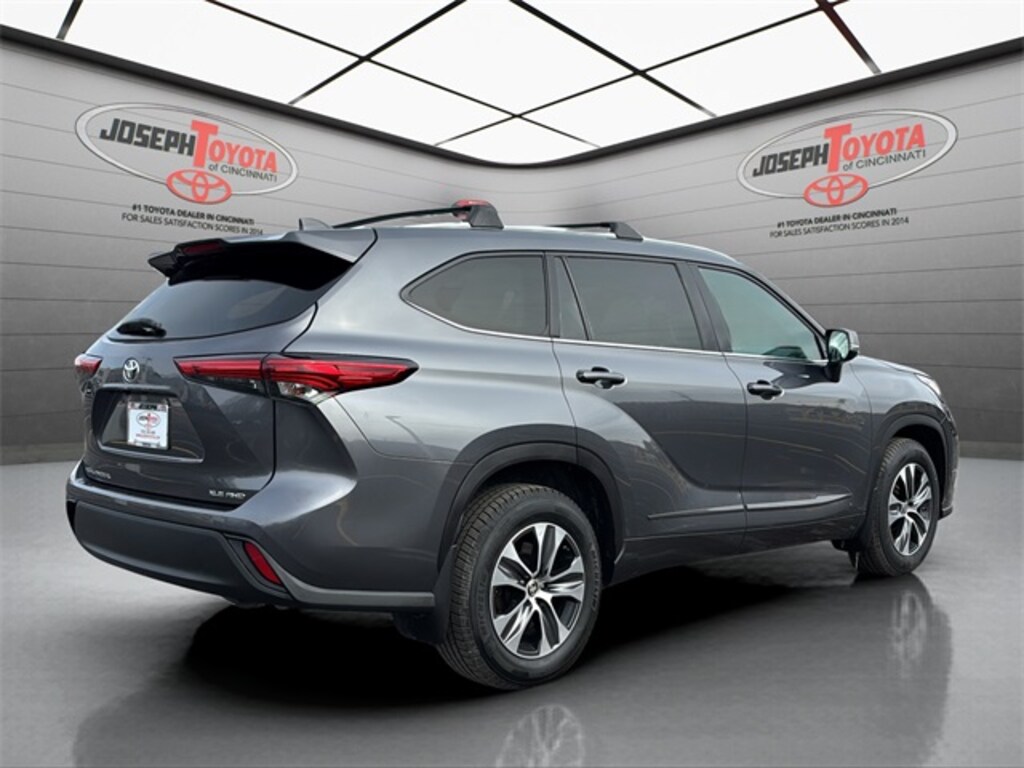 Used 2020 Toyota Highlander XLE SUV