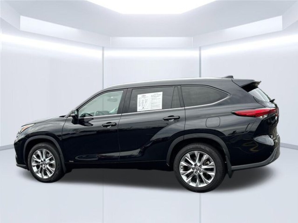 Certified 2023 Toyota Highlander Hybrid Limited SUV