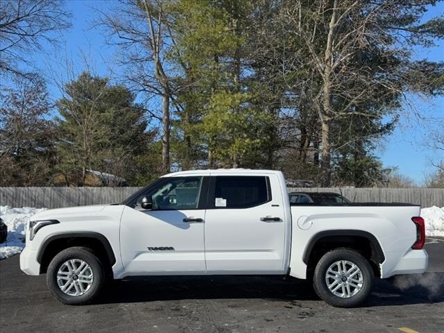 2025 Toyota Tundra SR5 photo 3