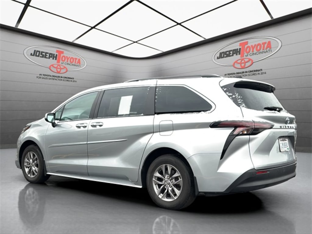 Used 2023 Toyota Sienna XLE Van Passenger Van