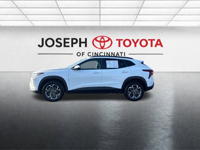 Used 2025 Chevrolet Trax LT SUV