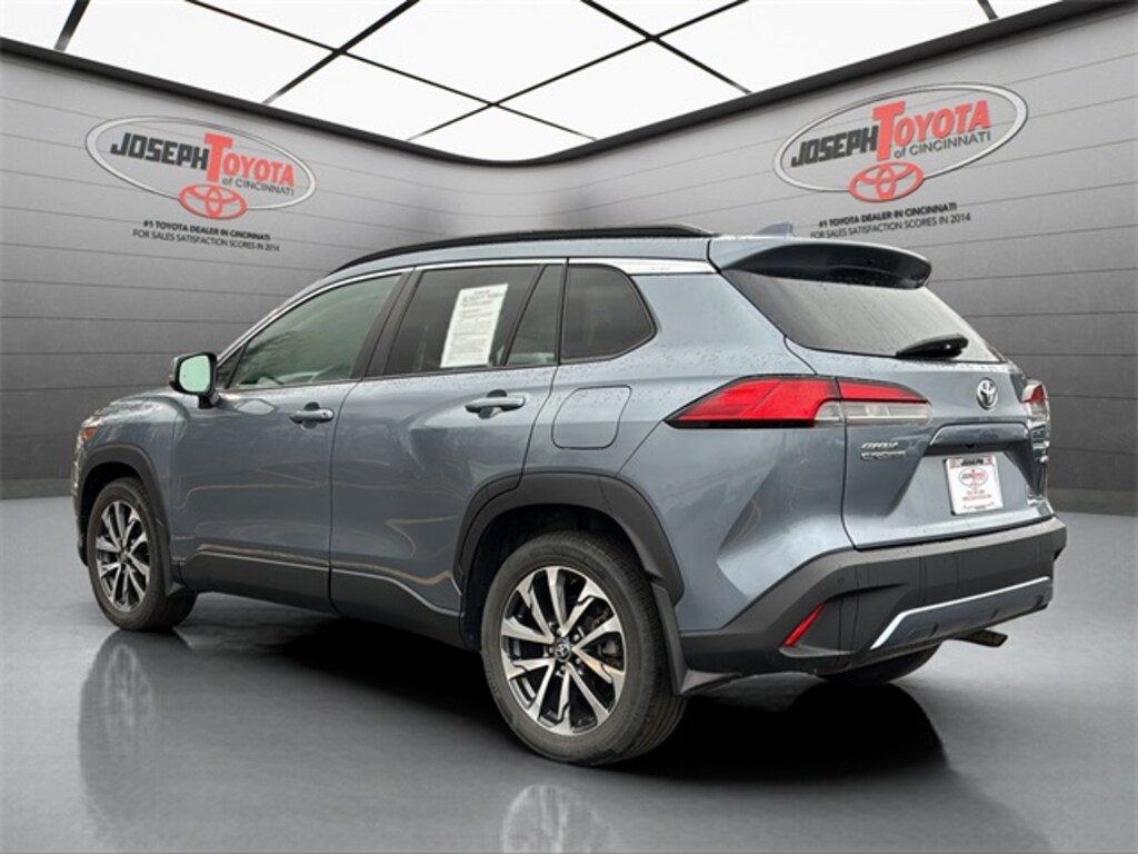 Used 2023 Toyota Corolla Cross XLE SUV