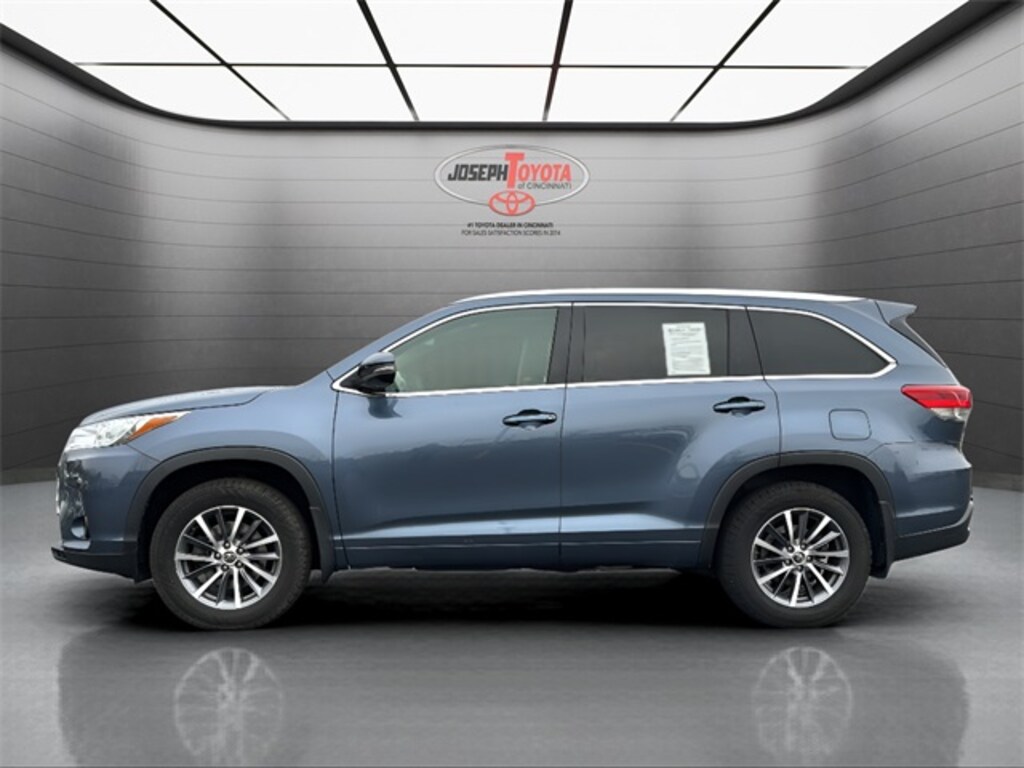 Used 2017 Toyota Highlander XLE SUV