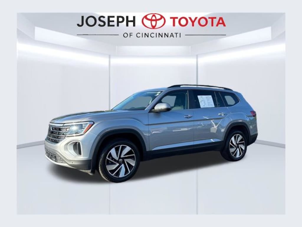 Used 2024 Volkswagen Atlas 2.0T SE w/Technology SUV