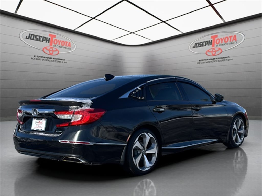 Used 2018 Honda Accord Touring Sedan