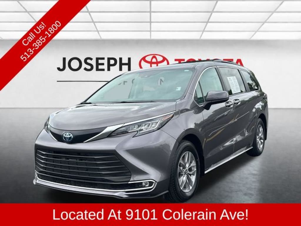 Used 2022 Toyota Sienna XLE Van Passenger Van