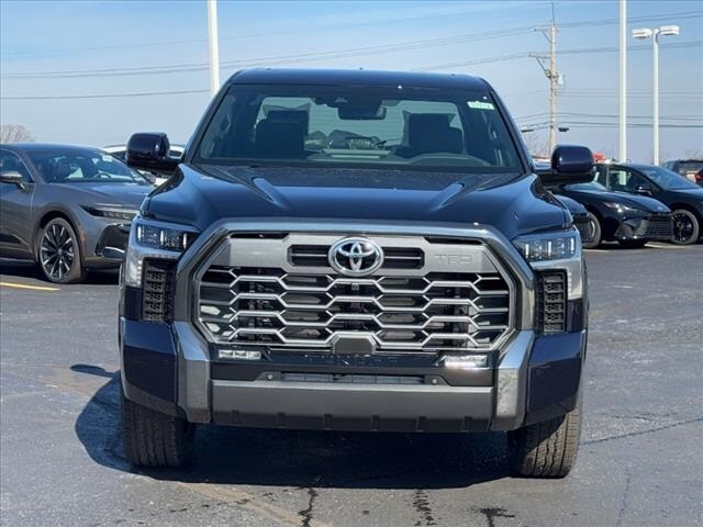 2025 Toyota Tundra Platinum photo 2