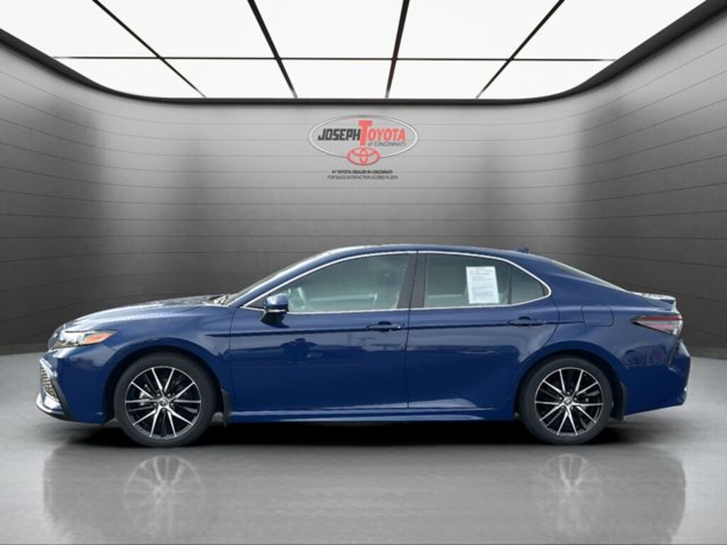Used 2024 Toyota Camry SE Sedan