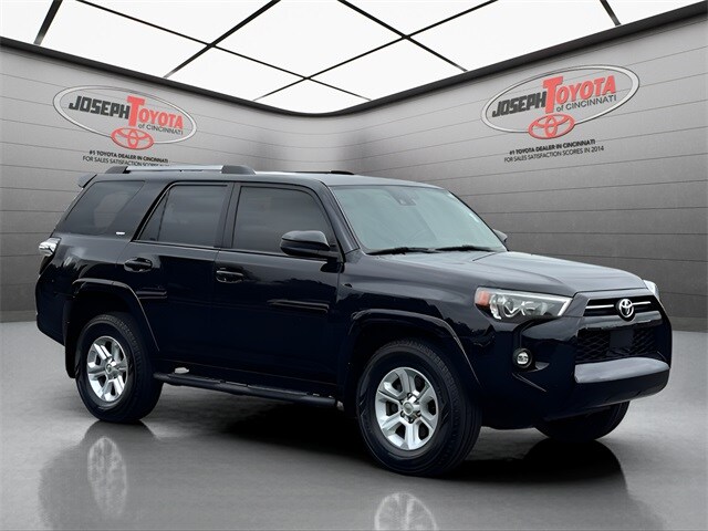 2023 Toyota 4Runner SR5 photo 3