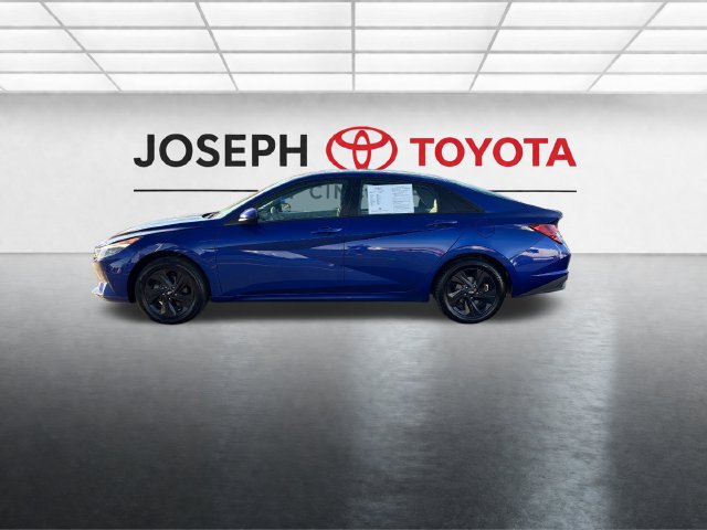 Used 2022 Hyundai Elantra SEL Sedan