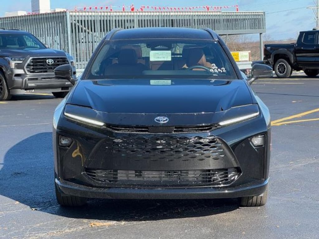 New 2025 Toyota Crown Signia Limited SUV