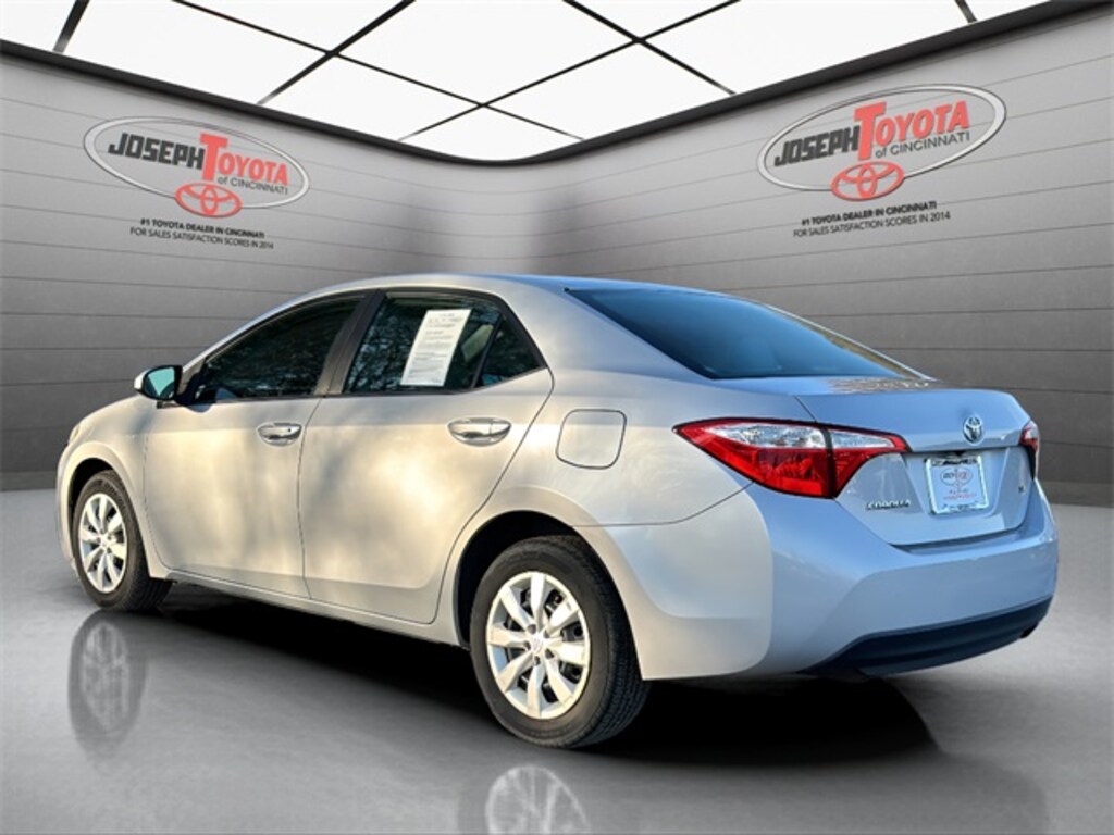 Used 2016 Toyota Corolla LE Sedan