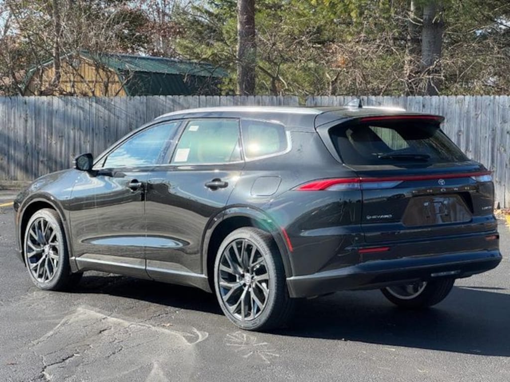 New 2025 Toyota Crown Signia Limited SUV