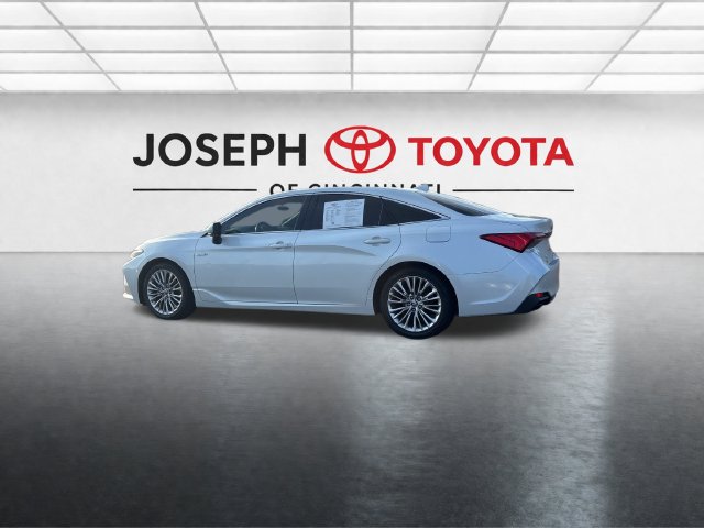 Used 2020 Toyota Avalon Hybrid Limited Sedan