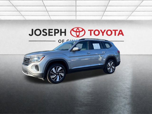 Used 2024 Volkswagen Atlas 2.0T SE w/Technology SUV
