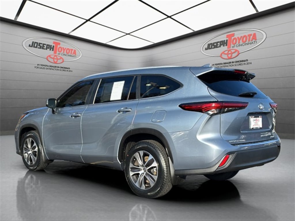 Certified 2023 Toyota Highlander XLE SUV