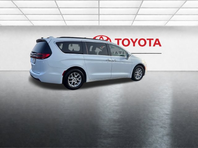 Used 2022 Chrysler Pacifica Touring L Van Passenger Van