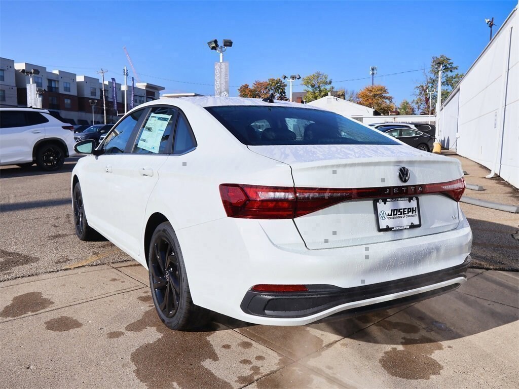 New 2026 Volkswagen Jetta 1.5T SE Sedan