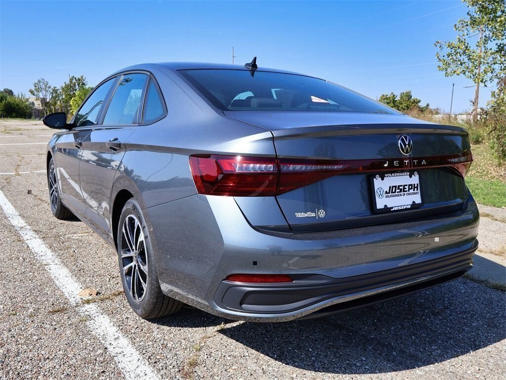 New 2025 Volkswagen Jetta 1.5T Sport Sedan