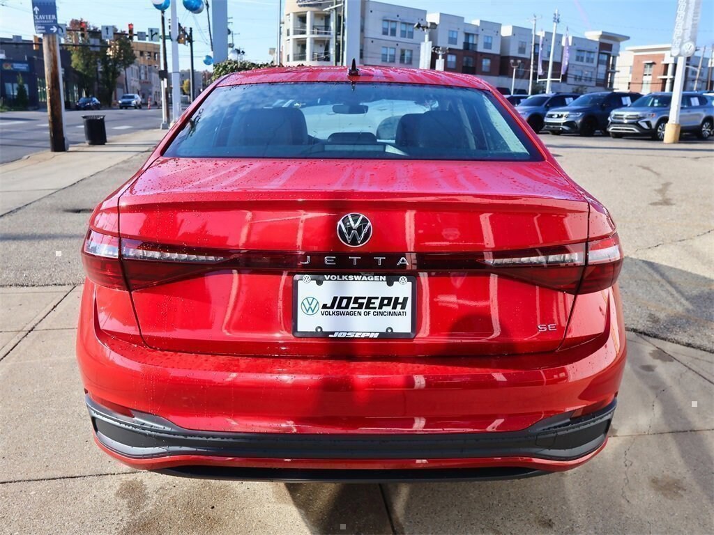 New 2026 Volkswagen Jetta 1.5T SE Sedan