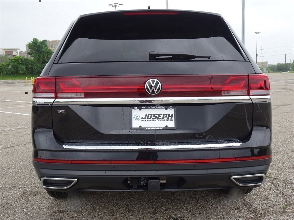 New 2025 Volkswagen Atlas 2.0T SE w/Technology SUV