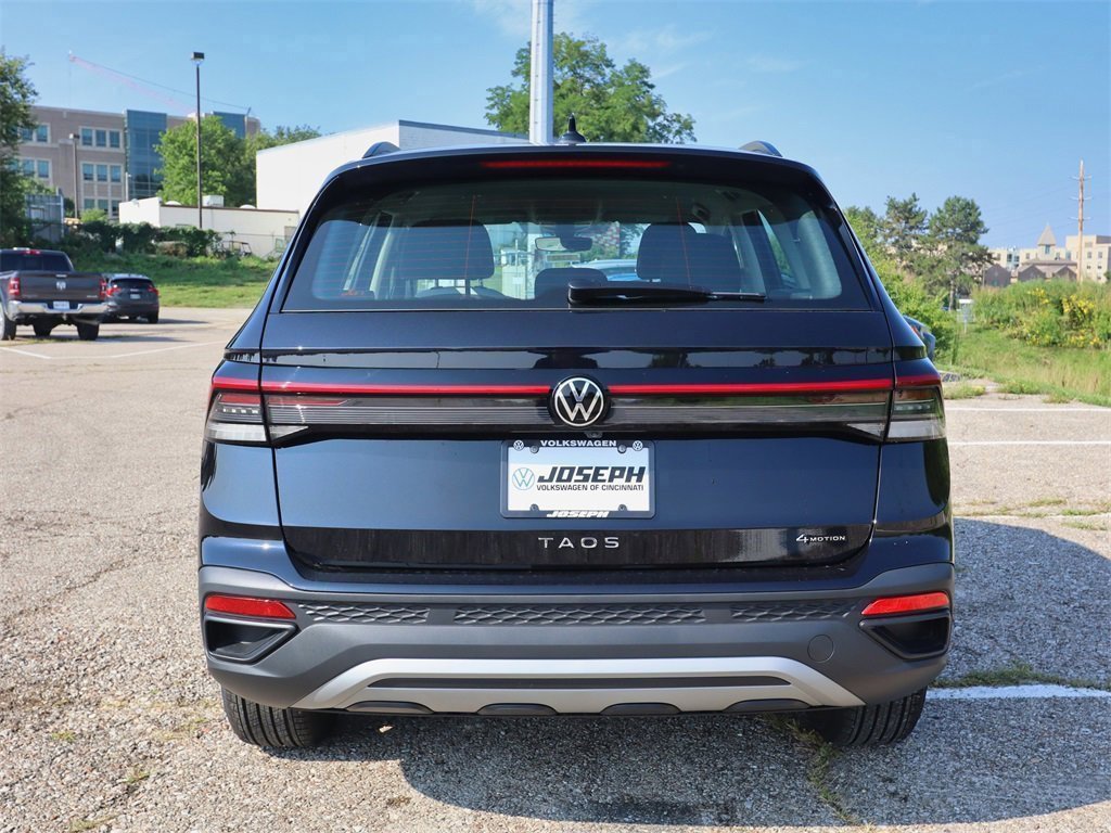 2025 Volkswagen Taos S photo 3