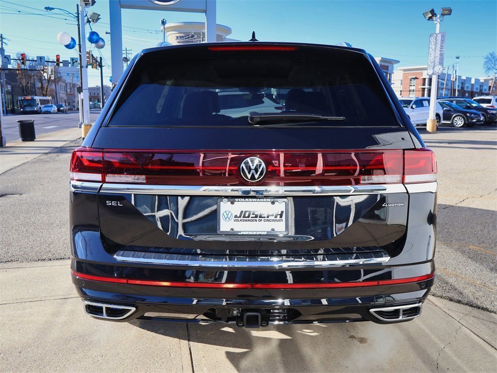 2026 Volkswagen Atlas SEL Premium R-Line photo 3